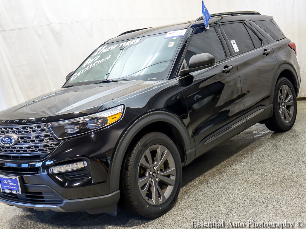 Certified 2021 Ford Explorer XLT w/ Equipment Group 202A AWD/4WD image 4
