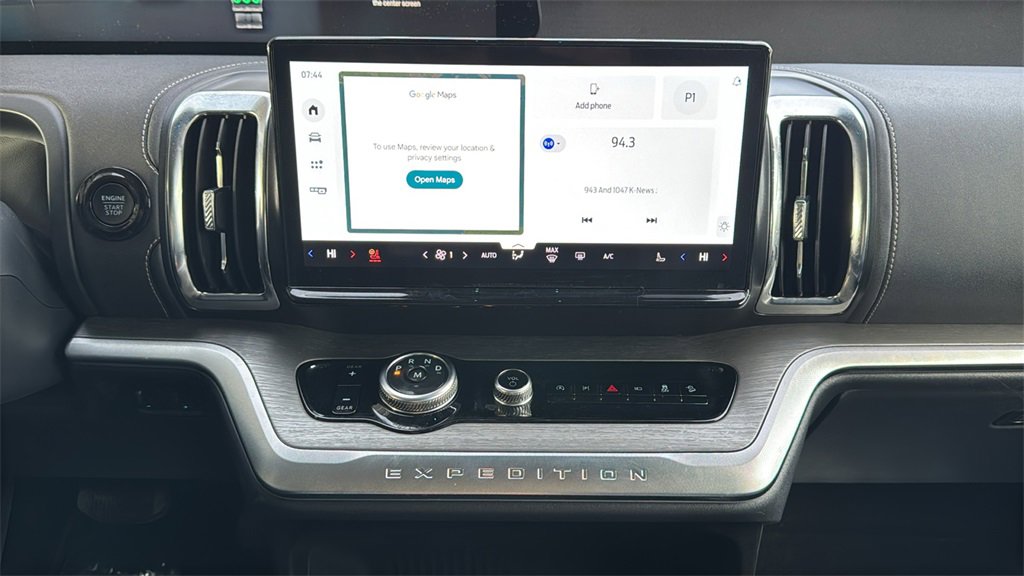 Certified 2025 Ford Expedition Max Platinum image 12