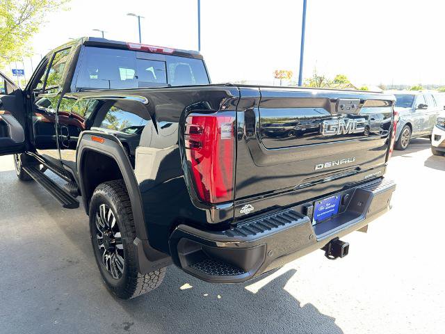Used 2024 GMC Sierra 3500 Denali Ultimate AWD/4WD image 16