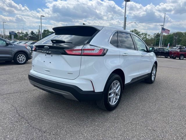 Certified 2023 Ford Edge SEL w/ Convenience Package AWD/4WD image 4
