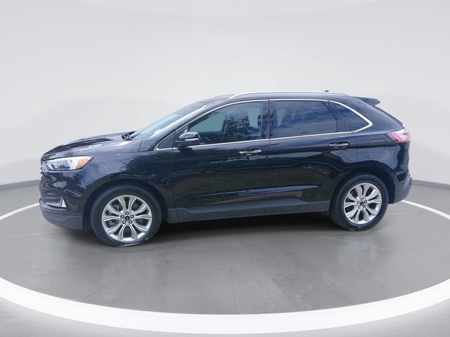 Certified 2023 Ford Edge Titanium AWD/4WD image 2