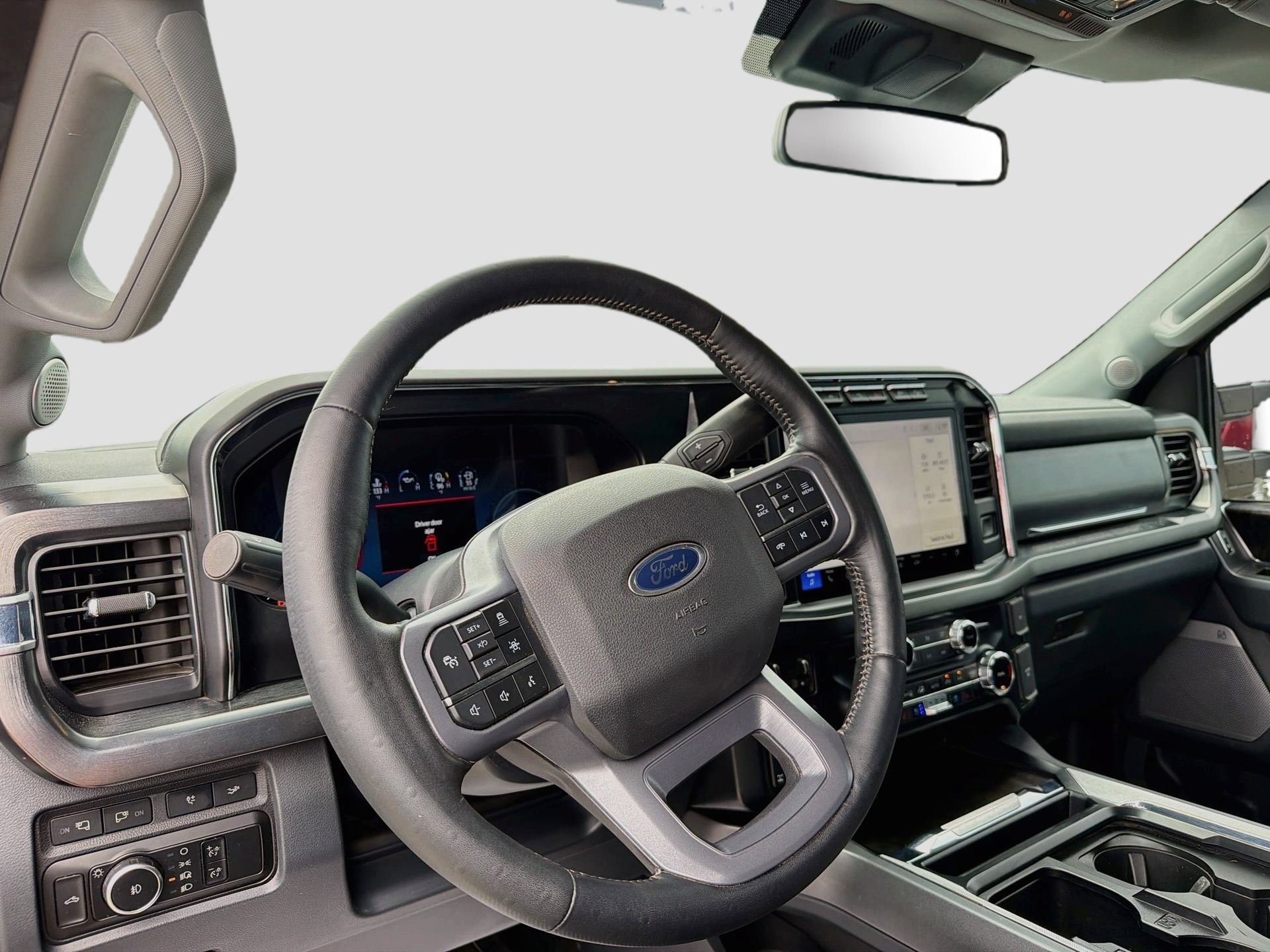 Certified 2023 Ford F250 Lariat w/ Lariat Ultimate Package AWD/4WD image 9