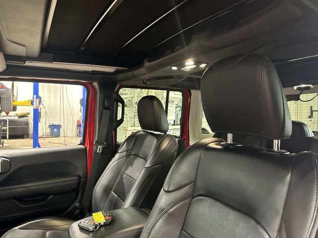 Used 2021 Jeep Wrangler Unlimited Sahara AWD/4WD image 20