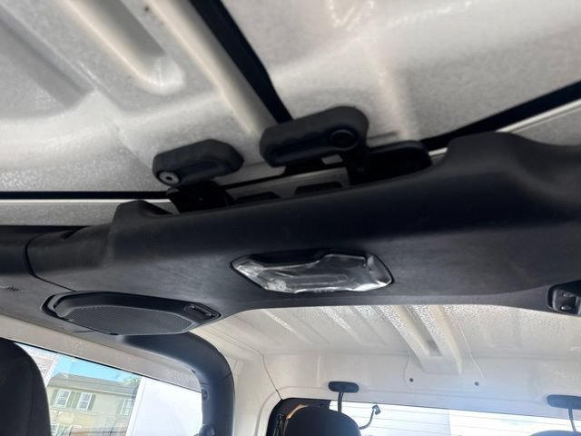 Used 2023 Jeep Wrangler Sport AWD/4WD image 27