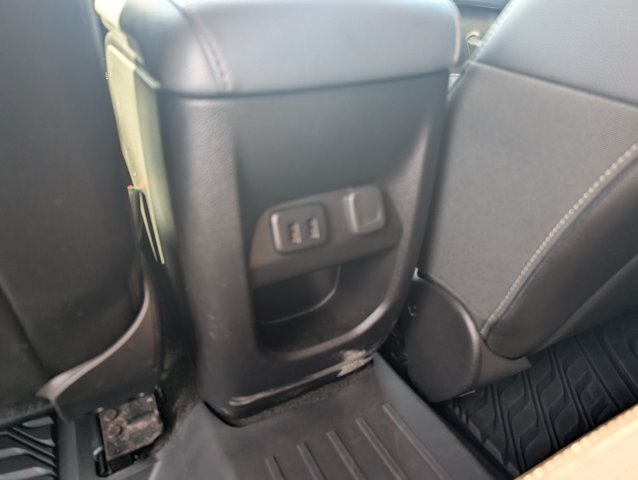 Used 2018 Chevrolet Colorado Z71 AWD/4WD image 27