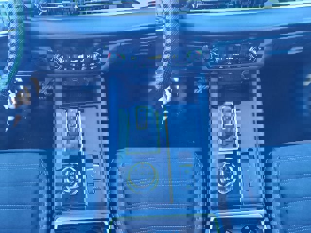 Used 2024 Mitsubishi Outlander SE image 11