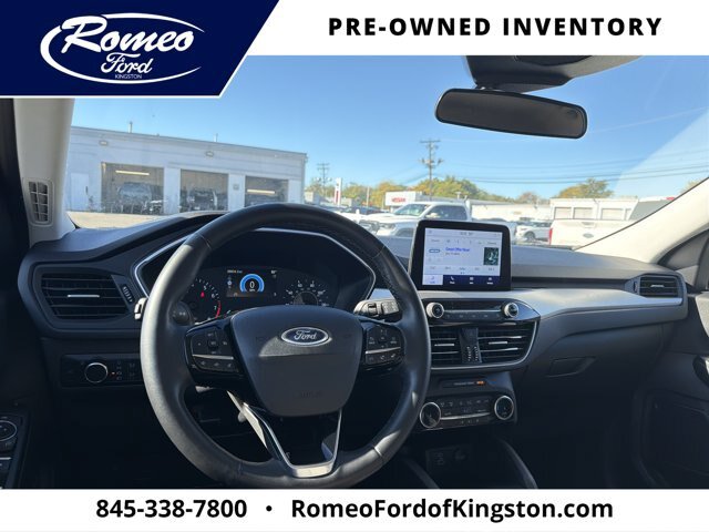 Certified 2022 Ford Escape SE w/ SE Sport Appearance Package AWD/4WD image 13