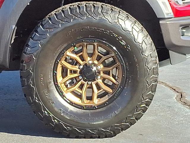 Certified 2022 Ford F150 Raptor w/ Convenience Package image 9