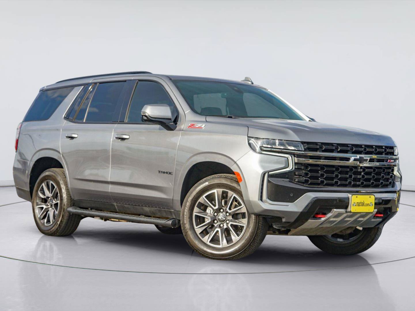 Used 2022 Chevrolet Tahoe Z71 w/ Luxury Package AWD/4WD image 1
