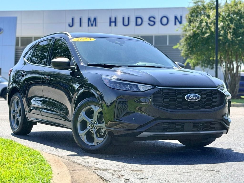 Certified 2023 Ford Escape ST-Line w/ Tech Pack #1 FWD image 2