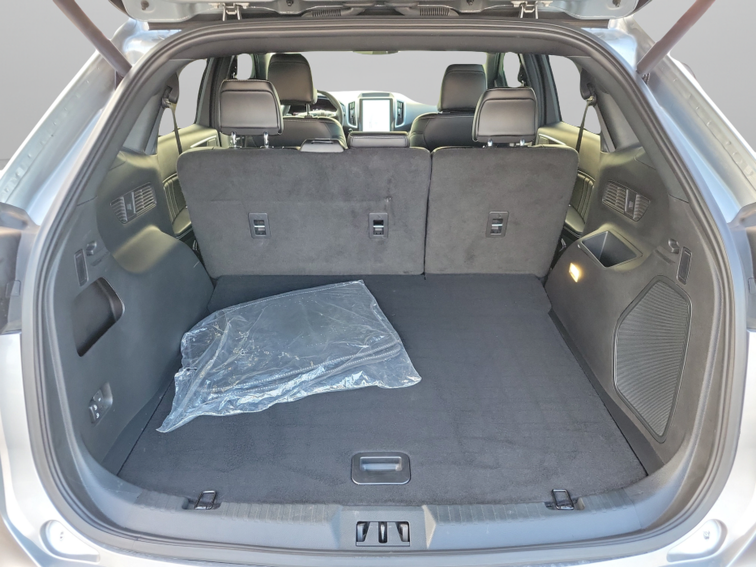 Certified 2024 Ford Edge ST w/ Equipment Group 401A AWD/4WD image 7