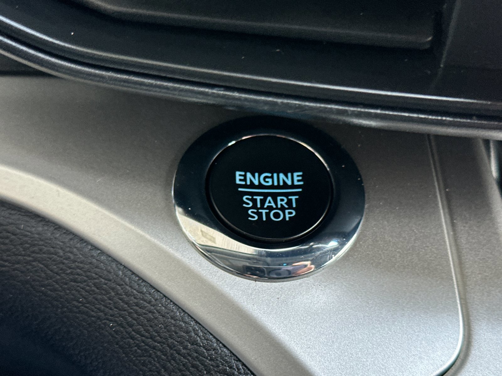 Certified 2022 Ford Explorer XLT image 24