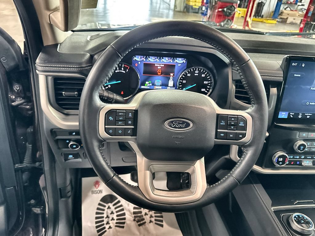 Certified 2024 Ford Expedition XLT RWD image 17