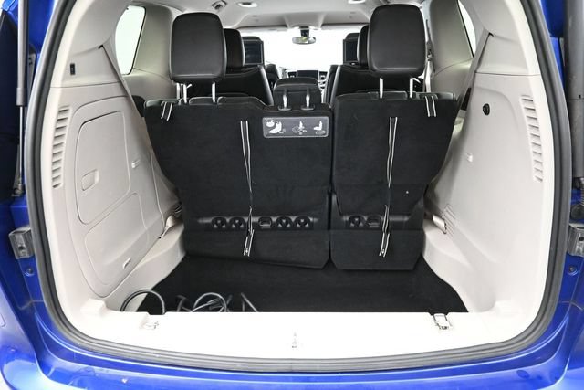 Used 2020 Chrysler Pacifica Limited FWD image 31