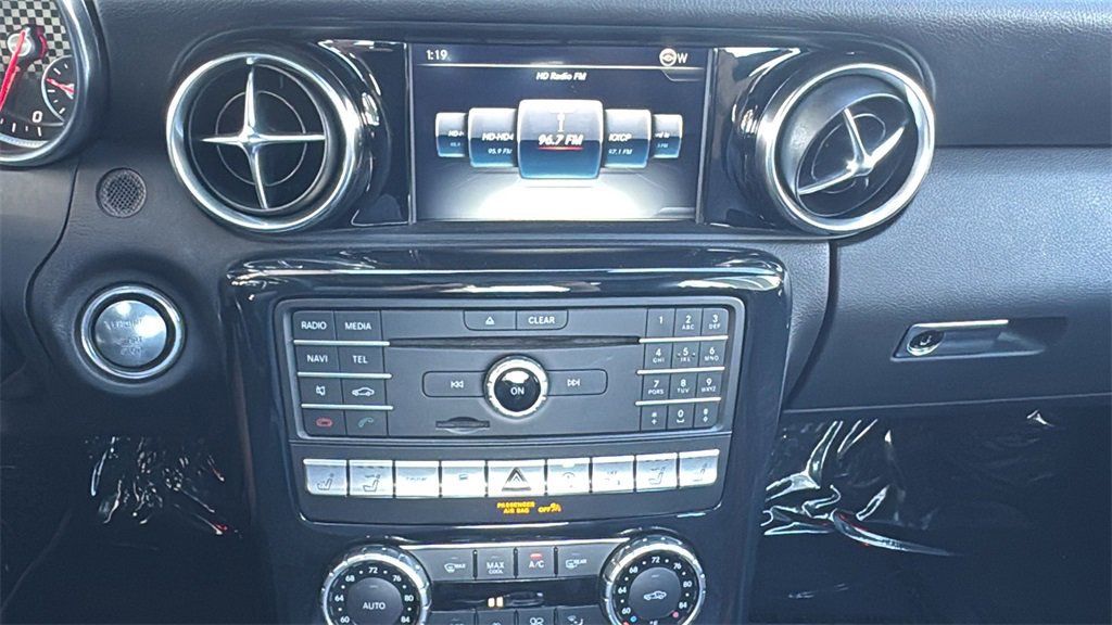 Used 2019 Mercedes-Benz SLC 300 image 11