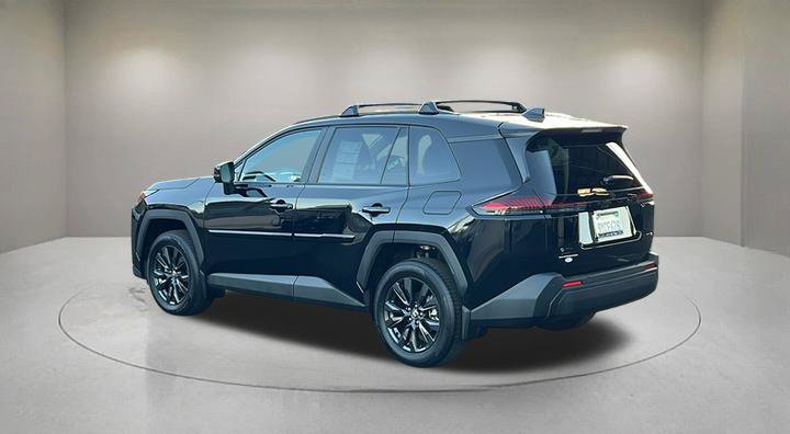 Used 2026 Toyota RAV4 XLE Premium AWD/4WD image 4