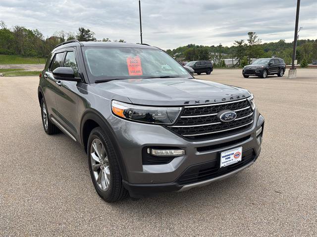 Certified 2022 Ford Explorer XLT w/ Equipment Group 202A AWD/4WD image 6