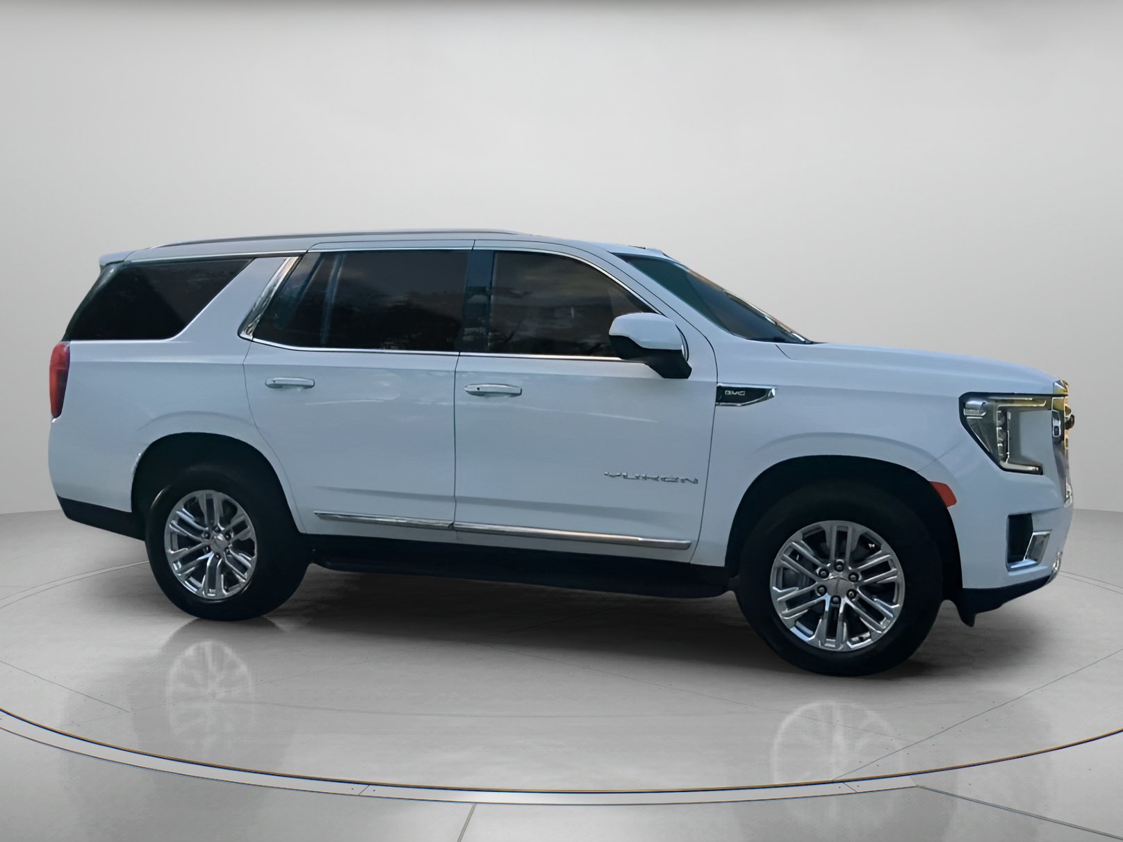 Used 2024 GMC Yukon SLT RWD image 34