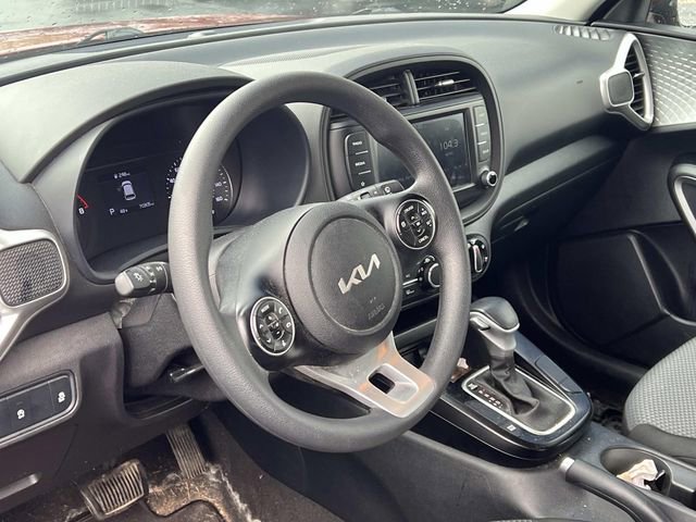 Used 2022 Kia Soul LX FWD image 7