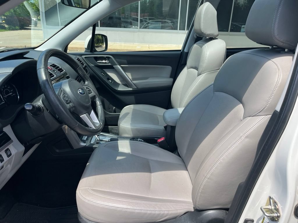 Used 2017 Subaru Forester 2.5i Limited AWD/4WD image 9
