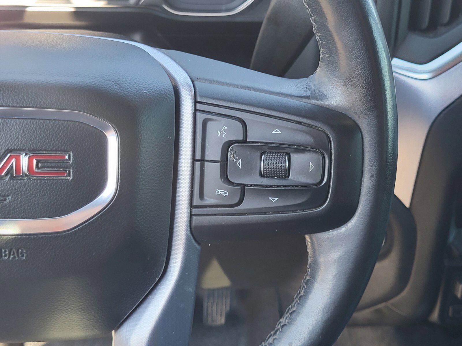 Used 2019 GMC Sierra 1500 SLT w/ SLT Premium Package image 26