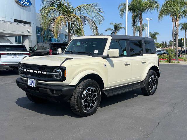 Certified 2025 Ford Bronco Outer Banks AWD/4WD image 2
