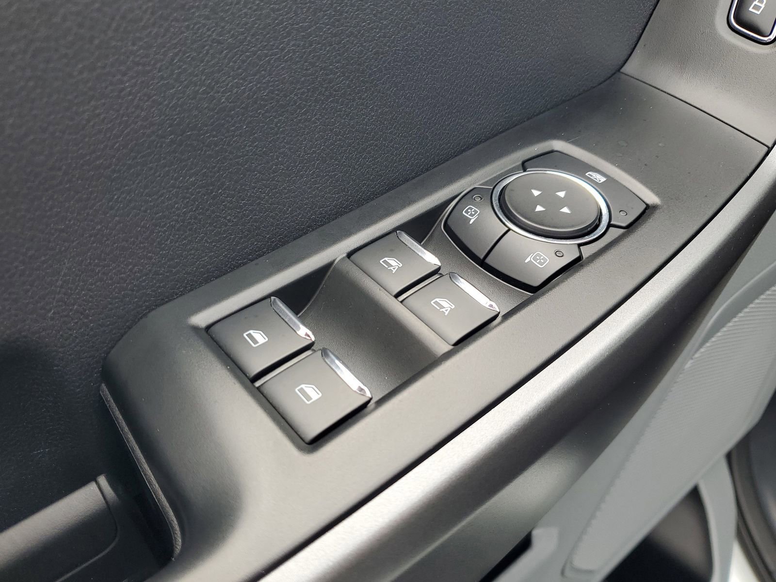 Certified 2025 Ford F350 XLT w/ FX4 Off-Road Package AWD/4WD image 9