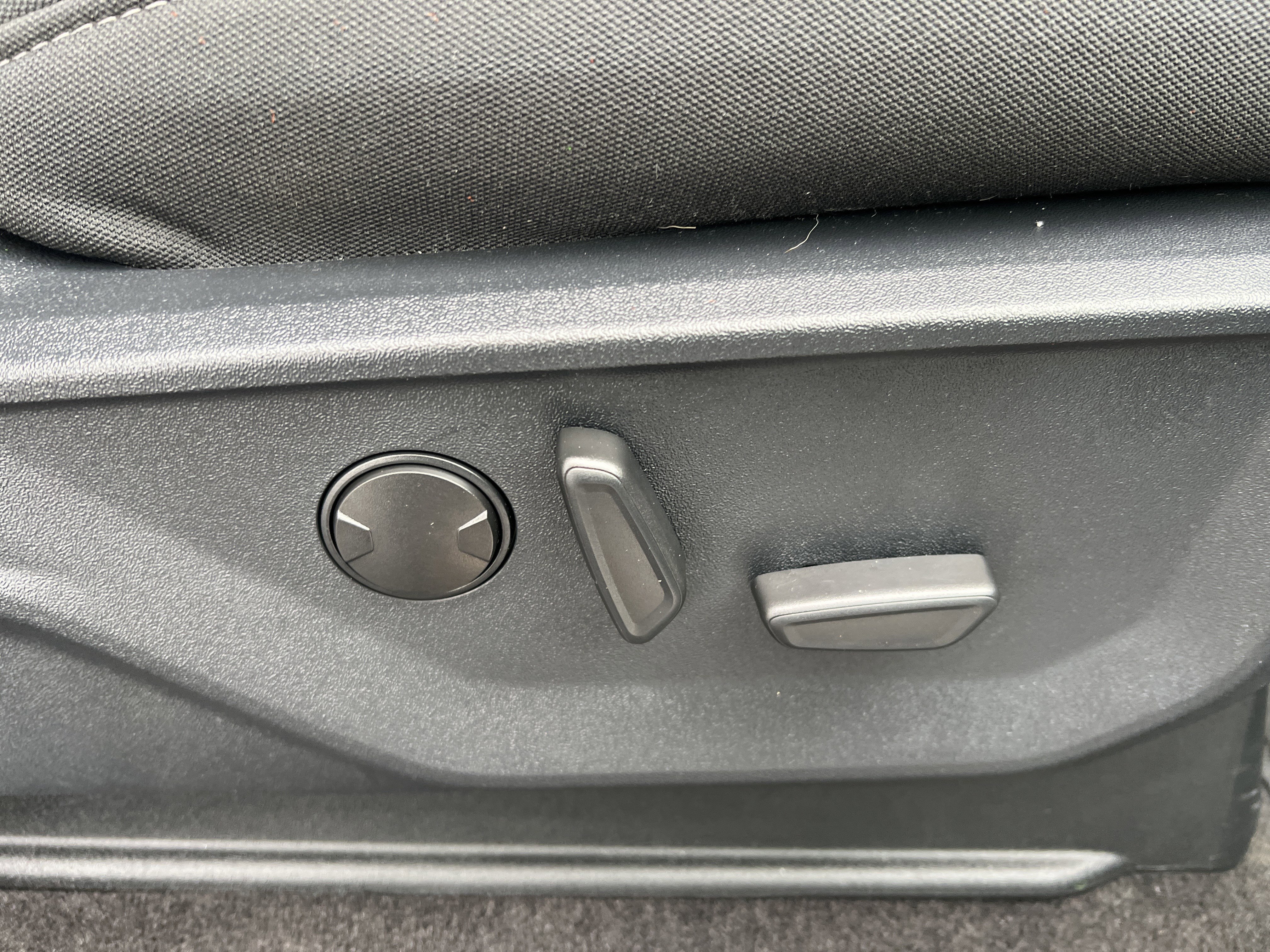 Certified 2022 Ford F150 XLT w/ Equipment Group 302A High image 15