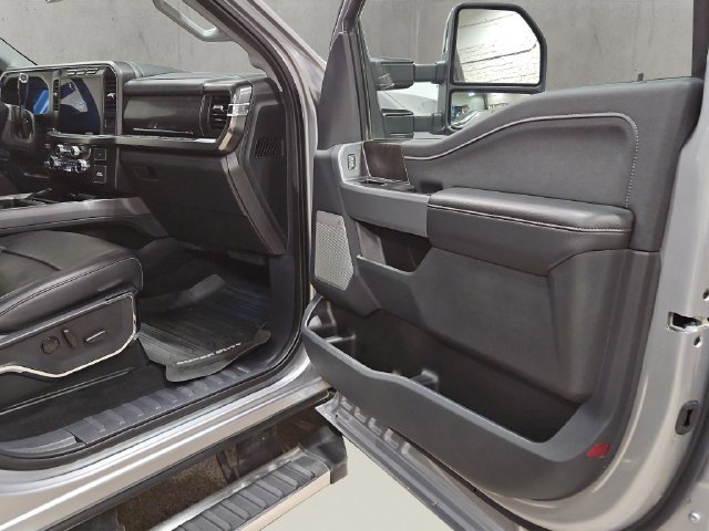 Certified 2024 Ford F250 Lariat w/ Chrome Package AWD/4WD image 19