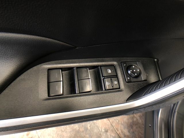 Used 2023 Toyota RAV4 XLE image 12