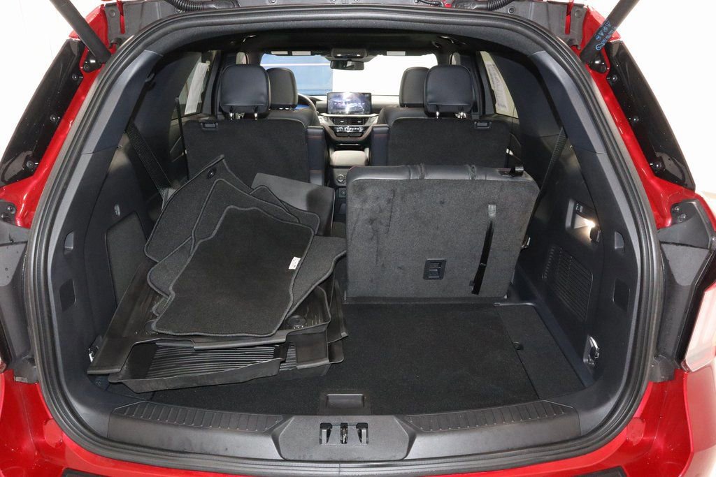 Certified 2025 Ford Explorer ST-Line w/ Premium Package image 19