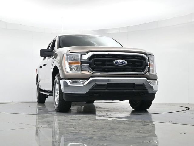 Certified 2022 Ford F150 XLT w/ Equipment Group 301A Mid AWD/4WD image 32