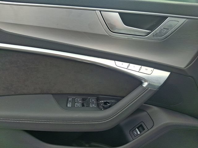 Used 2020 Audi S6 Premium Plus AWD/4WD image 12