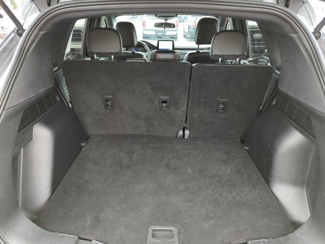 Certified 2025 Ford Escape ST-Line AWD/4WD image 19
