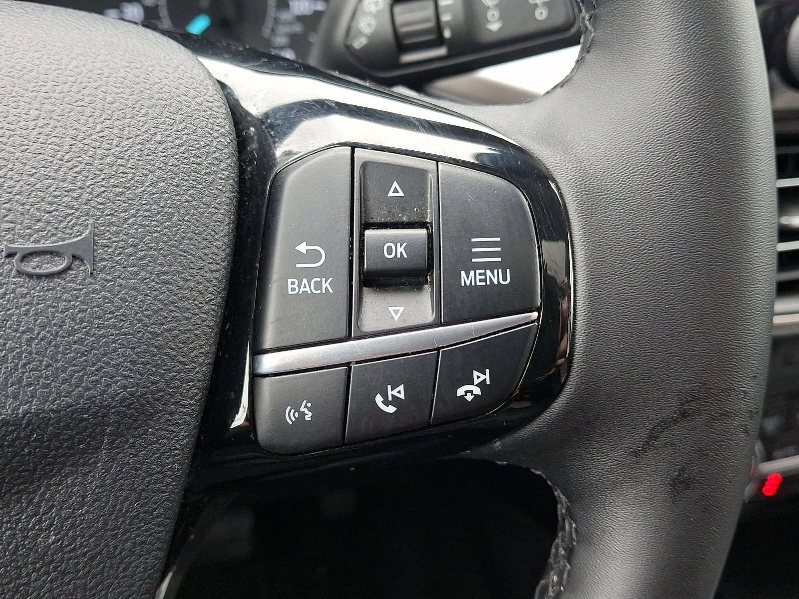 Certified 2022 Ford Escape SE w/ SE Sport Appearance Package AWD/4WD image 30