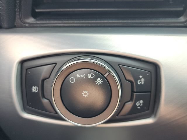 Certified 2019 Ford Mustang Premium RWD image 32