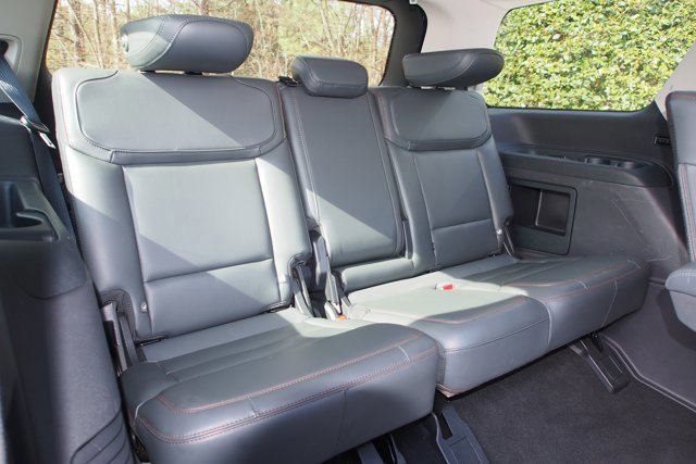 Certified 2025 Ford Expedition Active image 15