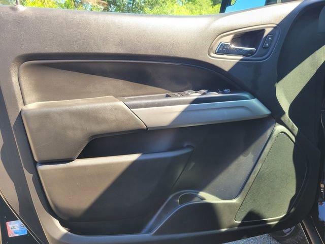 Used 2018 Chevrolet Colorado LT w/ LT Convenience Package image 16