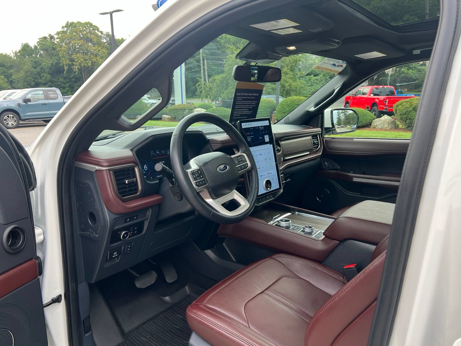 Certified 2024 Ford Expedition Limited AWD/4WD image 22