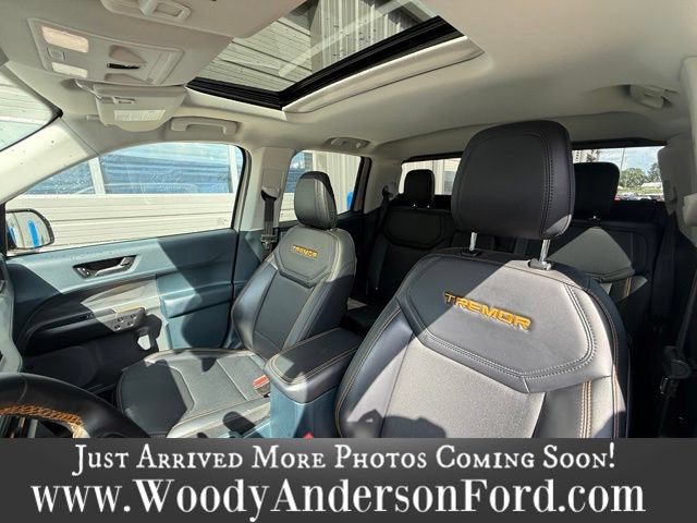 Certified 2025 Ford Maverick Tremor AWD/4WD image 8