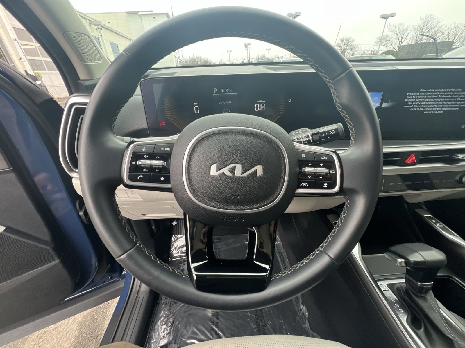 Used 2024 Kia Sorento S w/ Panoramic Sunroof Package image 16