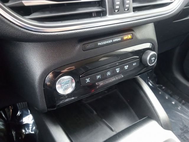 Certified 2024 Ford Escape Platinum AWD/4WD image 25