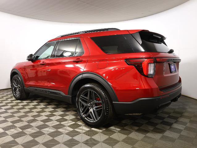 Certified 2025 Ford Explorer ST-Line w/ Premium Package AWD/4WD image 2