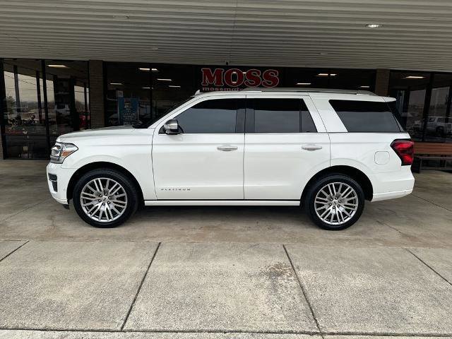 Certified 2022 Ford Expedition Platinum image 2