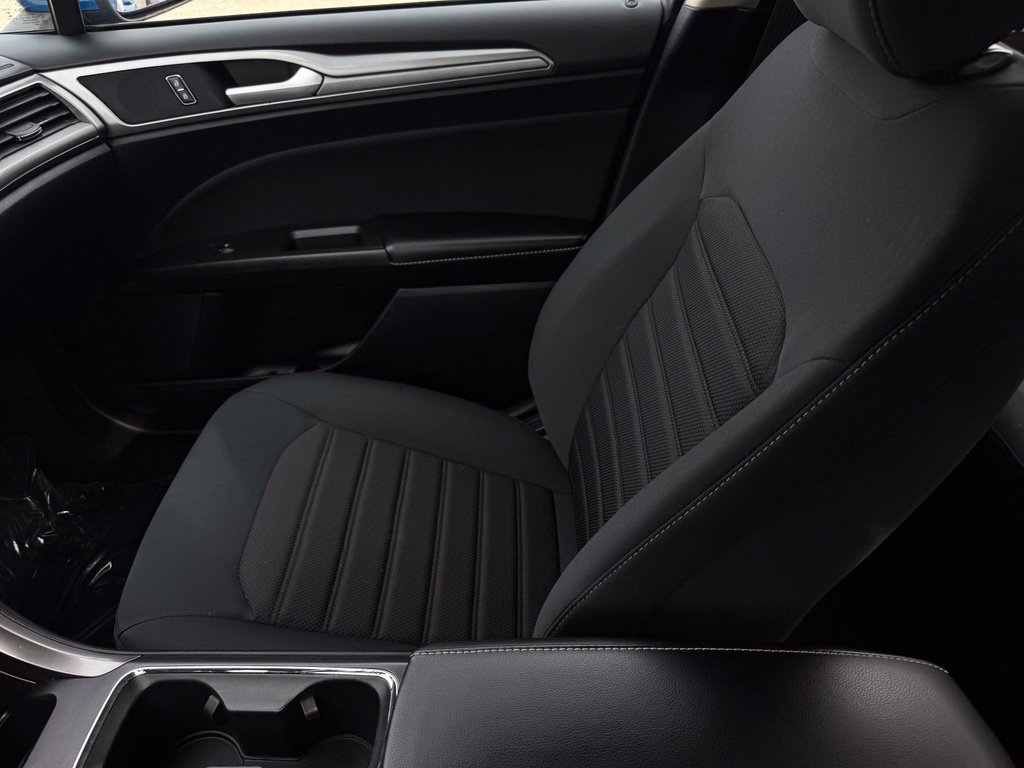Certified 2020 Ford Fusion SE FWD image 27