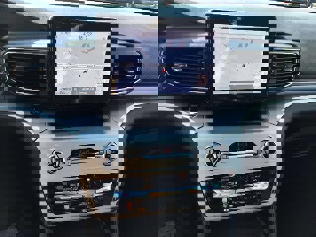 Certified 2022 Ford Explorer XLT w/ Equipment Group 202A image 14