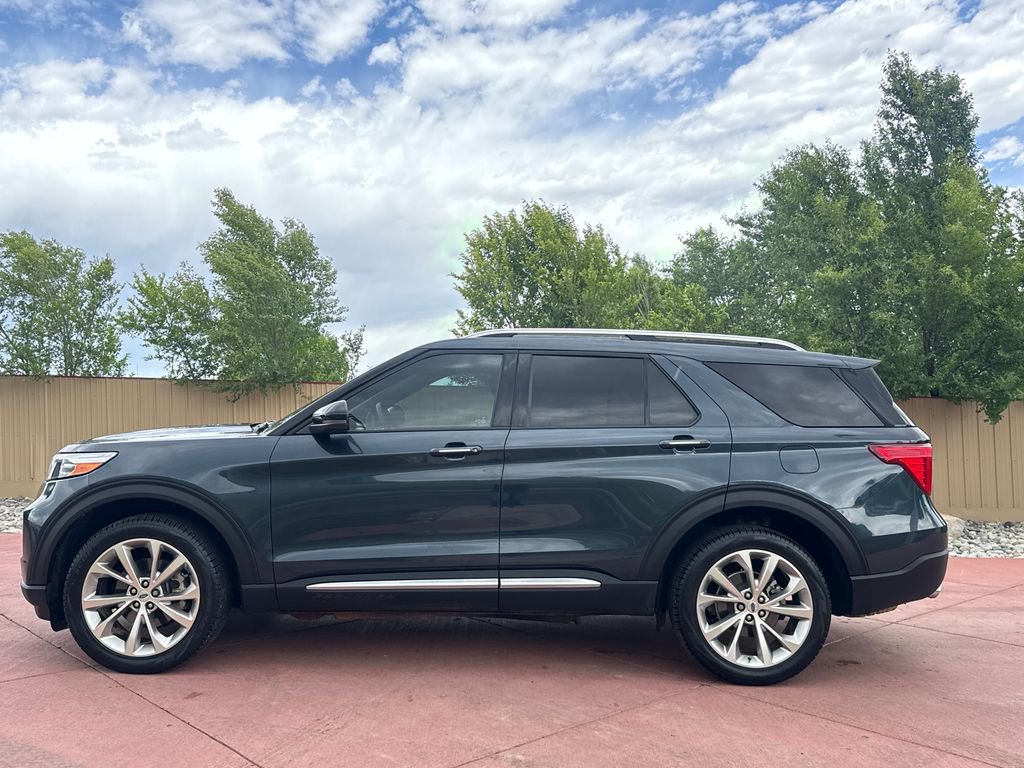 Certified 2023 Ford Explorer Platinum w/ Technology Package AWD/4WD image 5