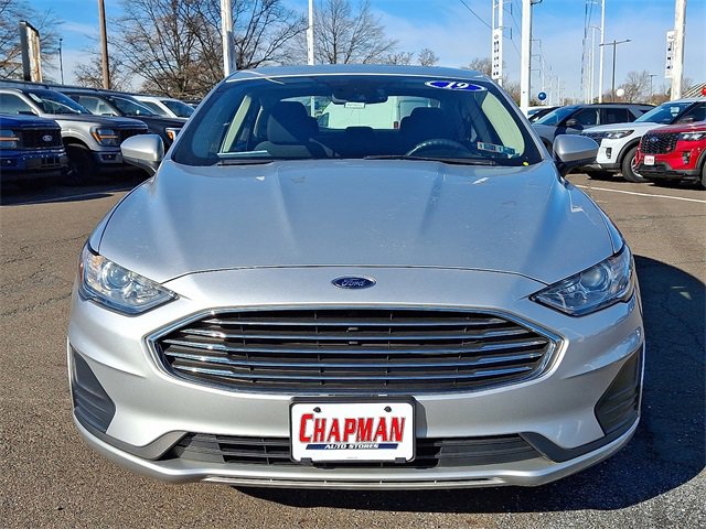 Certified 2019 Ford Fusion SE image 2