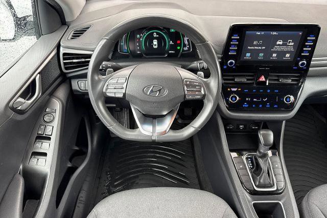 Used 2020 Hyundai Ioniq SE image 12