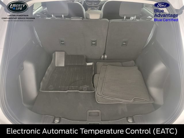 Certified 2022 Ford Escape SE w/ Cold Weather Package FWD image 17